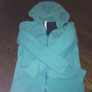 Lu Lu lemon sweatshirt size 6